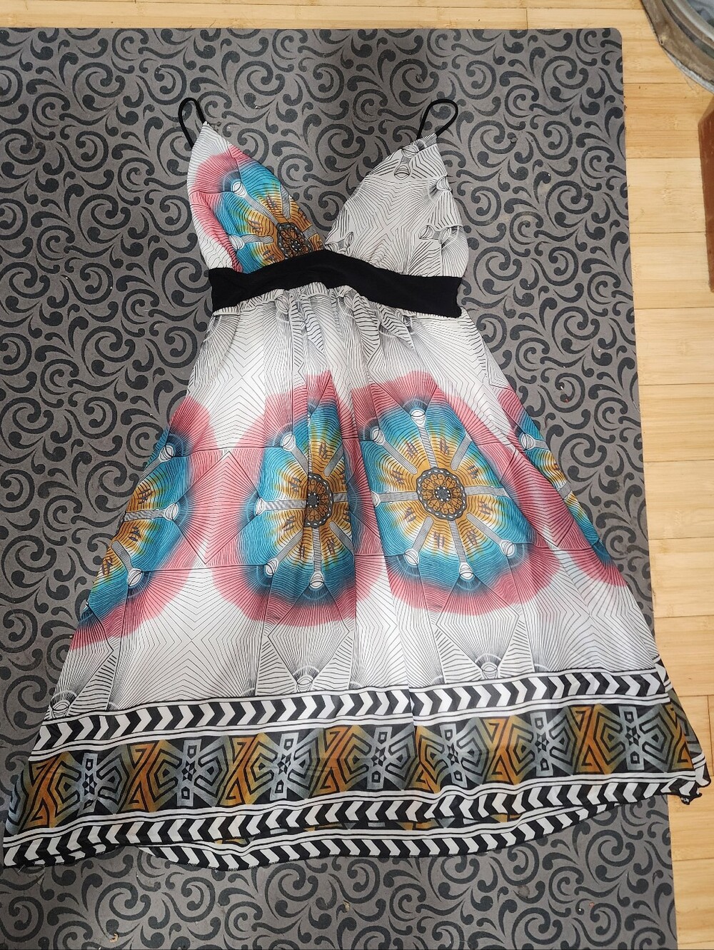 FAMOSA USA Sun Dress SZ M